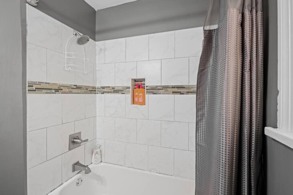 Private House + Yard Central Location To All Rva Richmond Extérieur photo