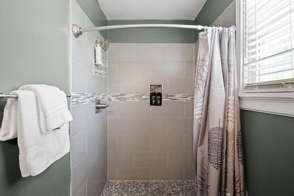 Private House + Yard Central Location To All Rva Richmond Extérieur photo